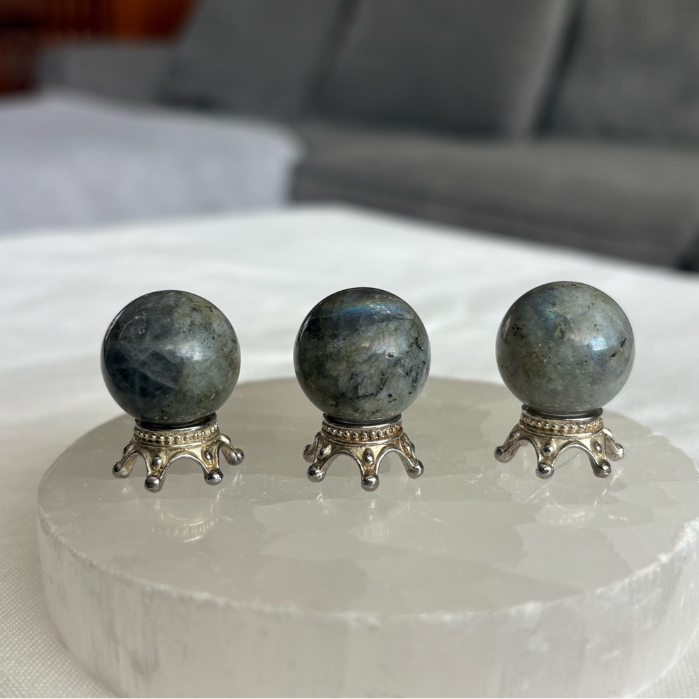 Mini labradorite sphere bundle
